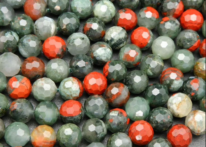 All About African Bloodstone VS Bloodstone